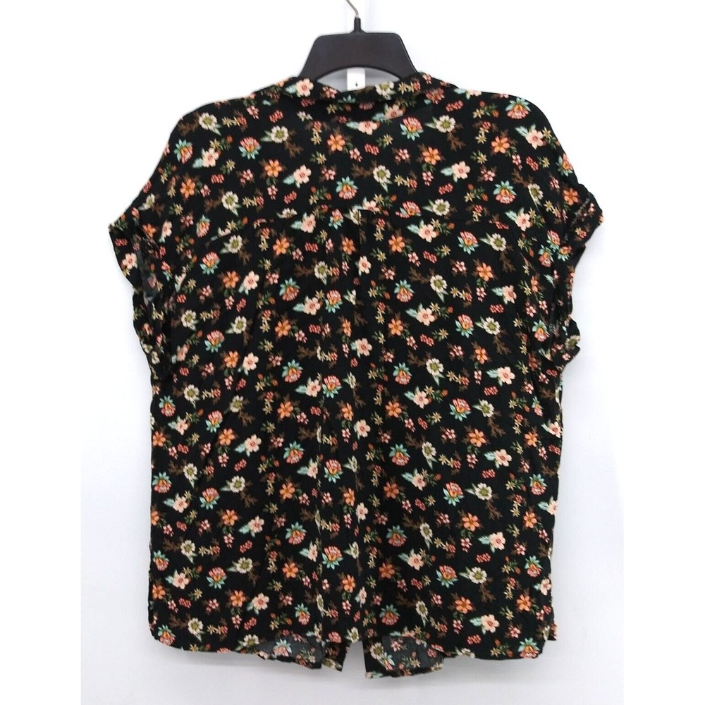 Self Esteem Blouse Womens Size 1X Black Floral Short Sleeve Button Up Top - Picture 3 of 7